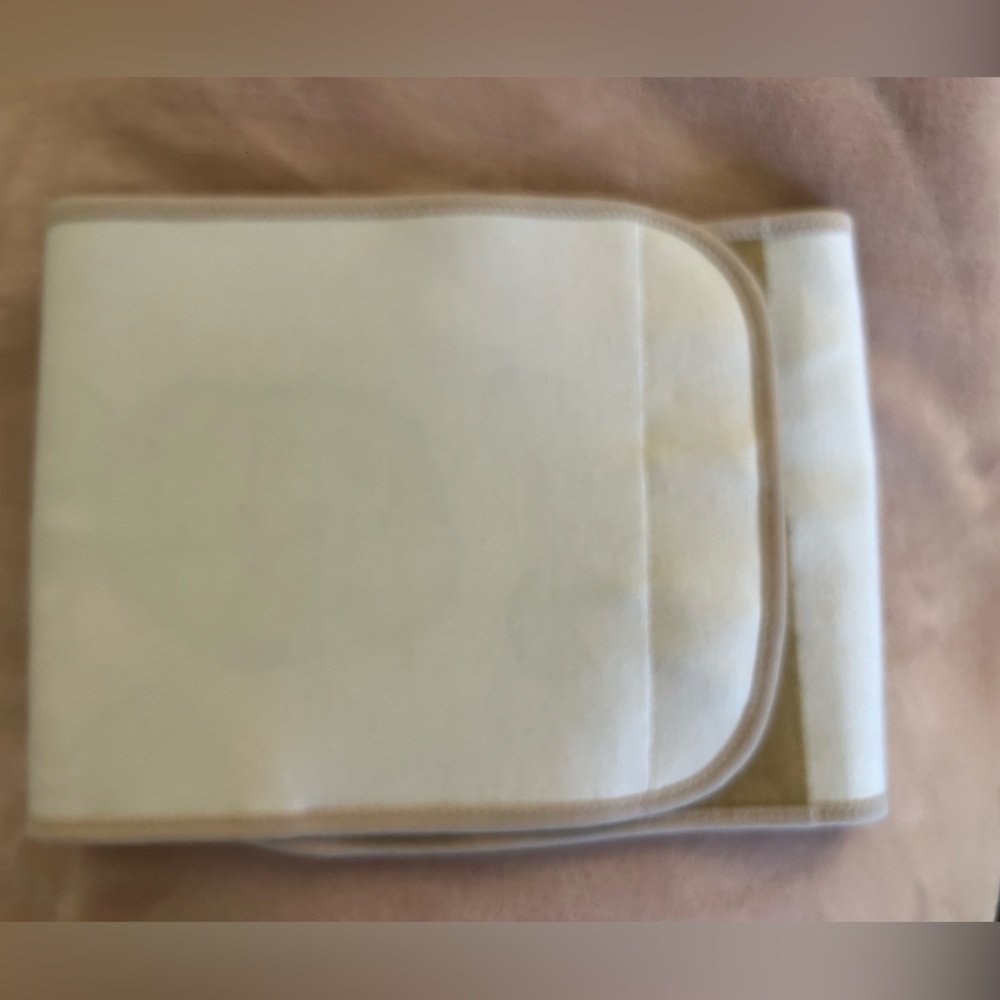 Belly Bandit Bamboo Post Partum Wrap - Size Small - Picture 2 of 5